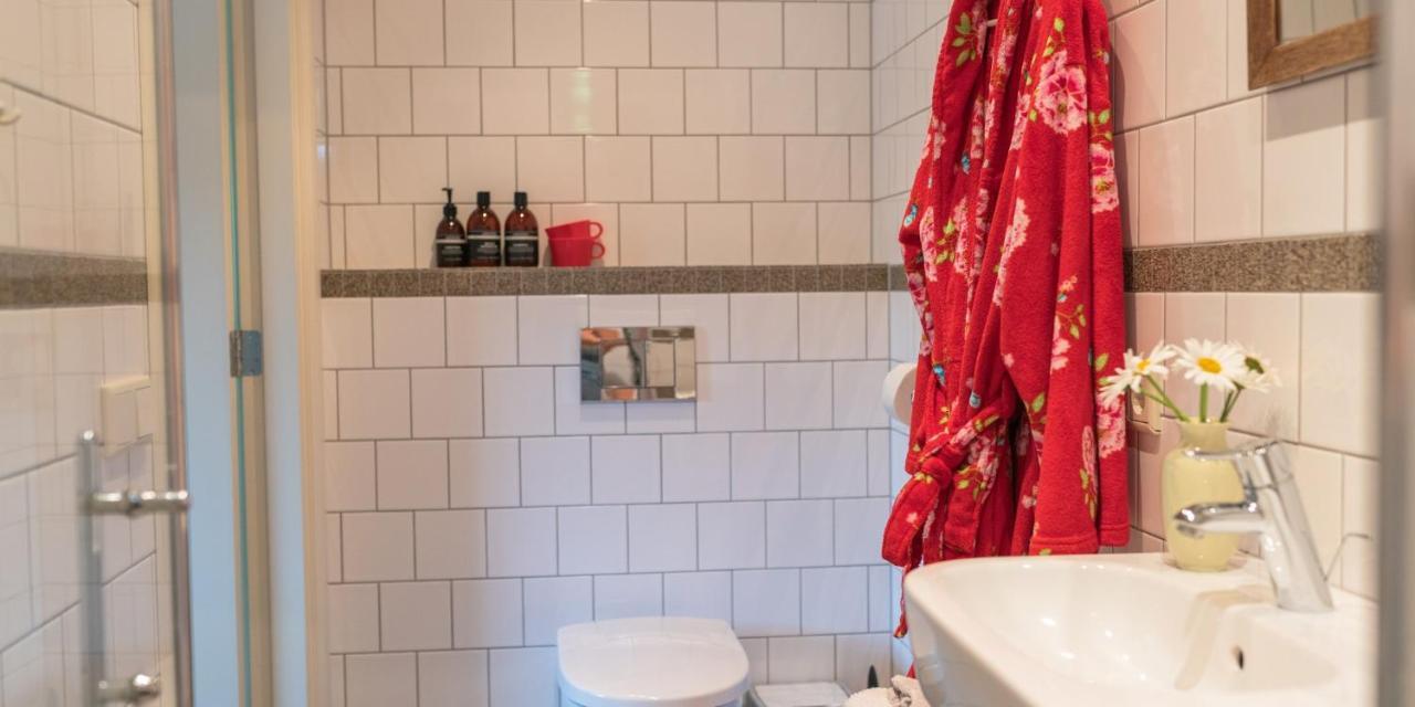 B&B De Ouw Skuur Oirschot Bagian luar foto